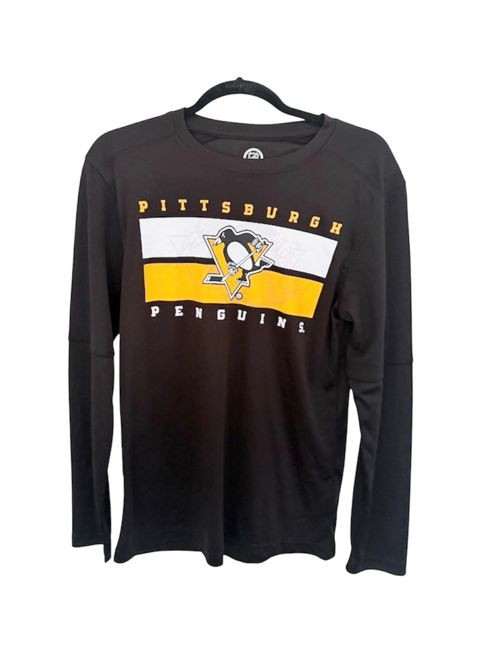 NWOT NHL Pittsburgh Penguins Hockey Long Sleeve Dri Fit Shirt Size Small